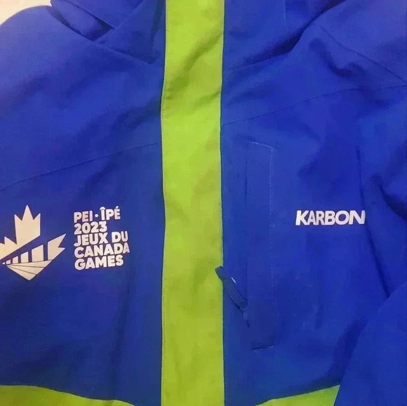 Canada Games  🎮 winter coat 👌 - Picture 3 of 4